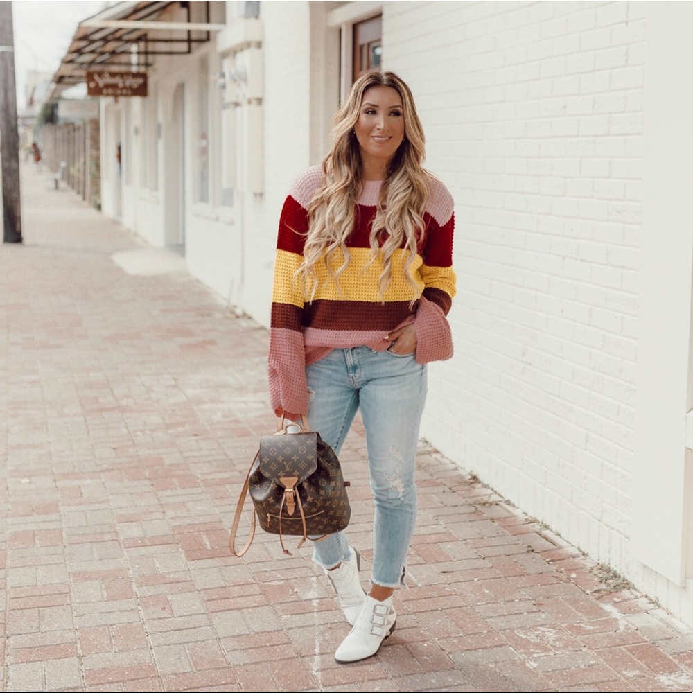 Umgee Bell sleeve Color Block Sweater Sz M